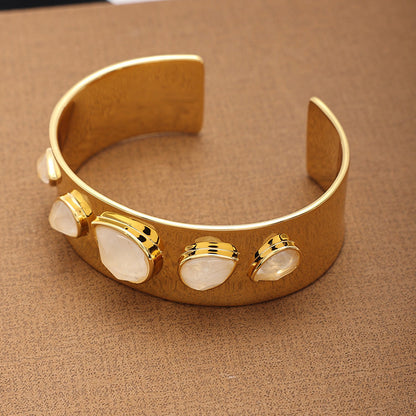 Classic crystal cashemire water drop ring